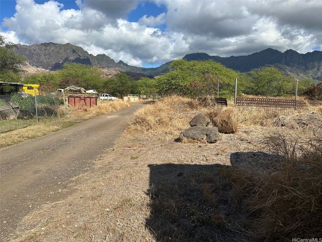 86-842 Lualualei Homestead Road, Waianae, HI 96792