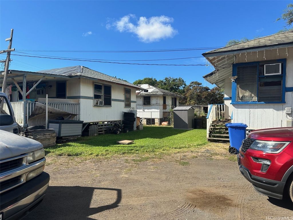 86-842 Lualualei Homestead Road, Waianae, HI 96792