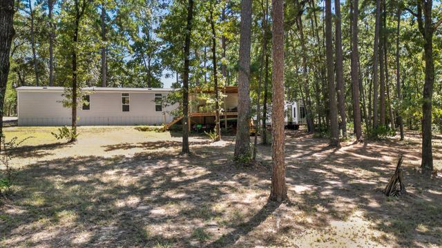 188 Camp Road, Trinity, TX 75862