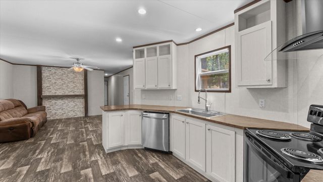188 Camp Road, Trinity, TX 75862