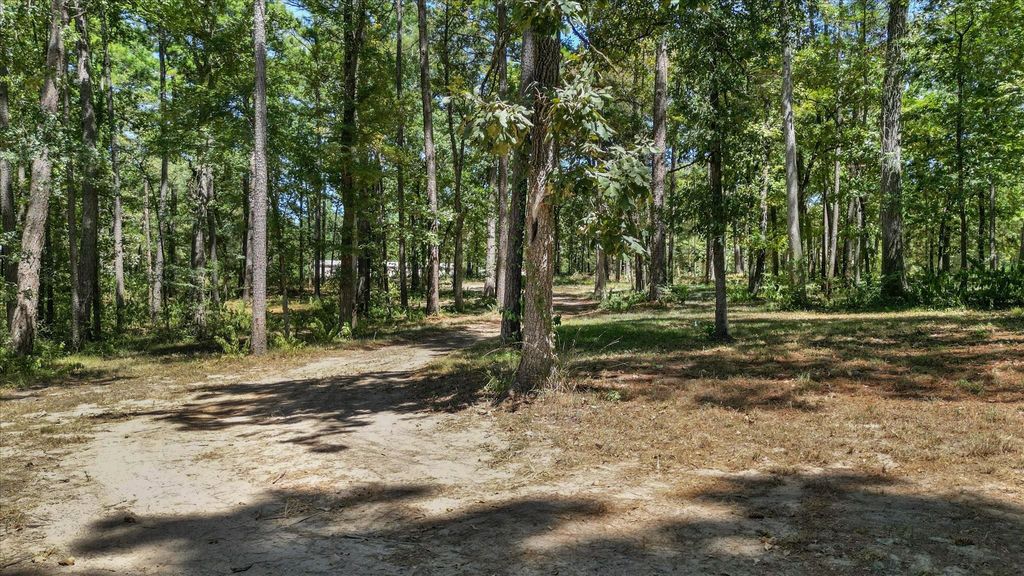 188 Camp Road, Trinity, TX 75862