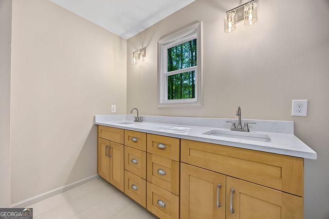 2690 Pine Log Way, Buford, GA 30519