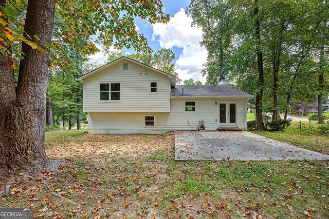 2690 Pine Log Way, Buford, GA 30519
