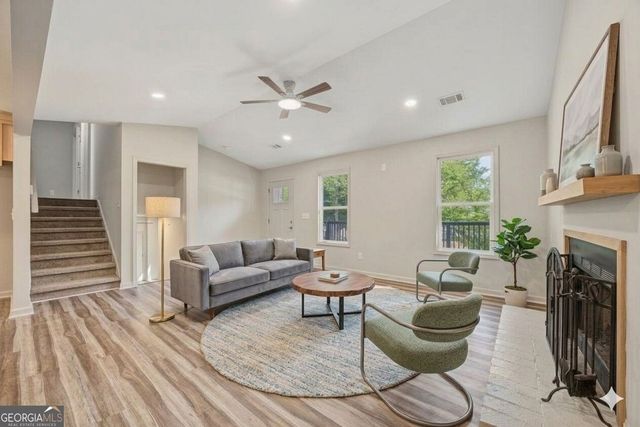 2690 Pine Log Way, Buford, GA 30519