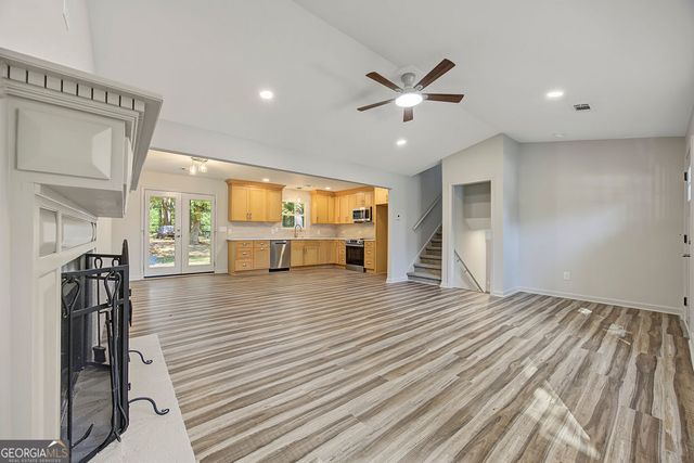 2690 Pine Log Way, Buford, GA 30519