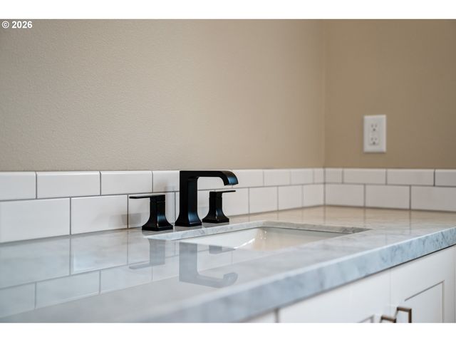 2954 Sw Coast, Lincoln City, OR 97367