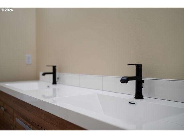 2954 Sw Coast, Lincoln City, OR 97367