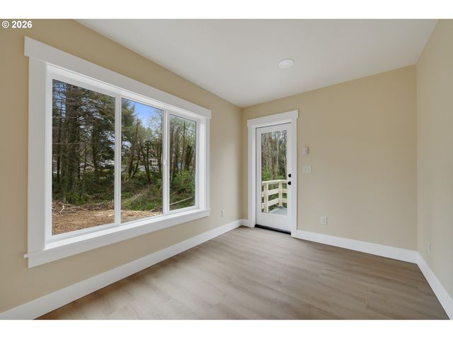 2954 Sw Coast, Lincoln City, OR 97367