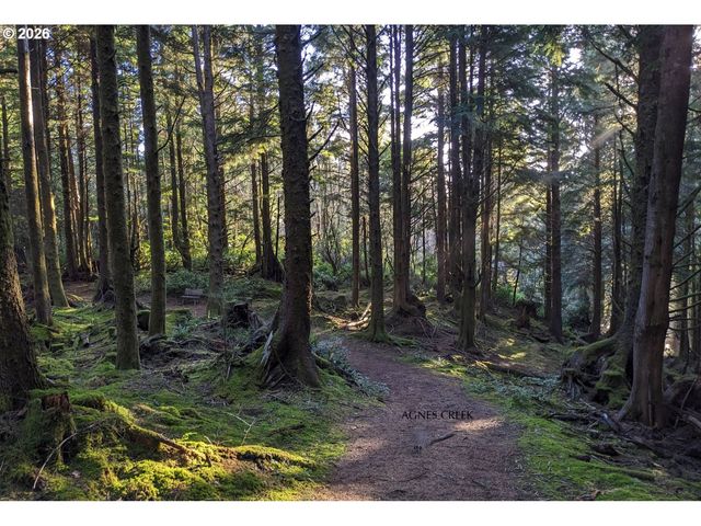 2954 Sw Coast, Lincoln City, OR 97367