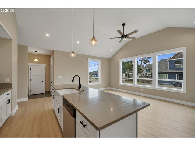 2954 Sw Coast, Lincoln City, OR 97367