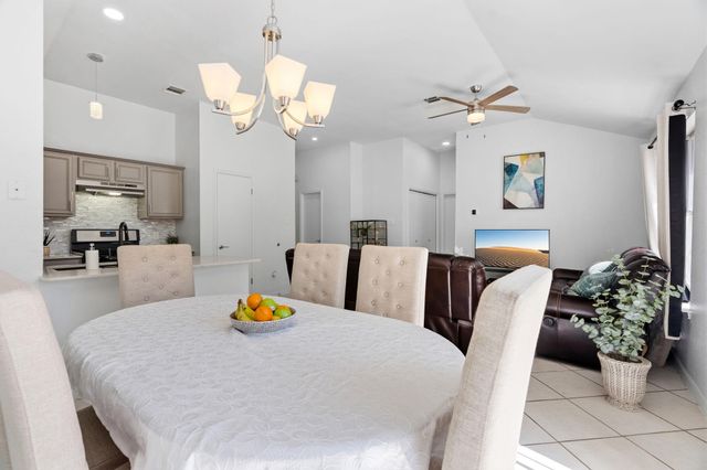 2403 Lendall LN, Austin, TX 78744