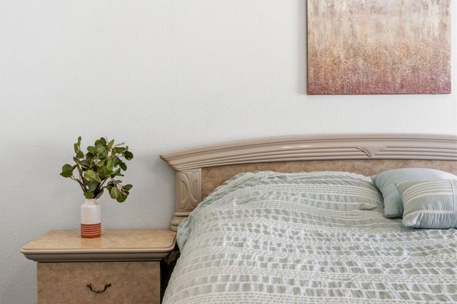 2403 Lendall LN, Austin, TX 78744