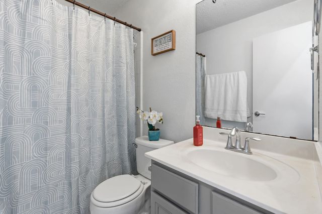 2403 Lendall LN, Austin, TX 78744