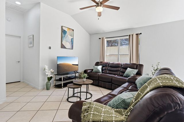 2403 Lendall LN, Austin, TX 78744