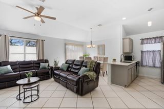 2403 Lendall LN, Austin, TX 78744