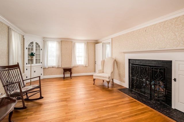 42 Rochester Hill Road, Rochester, NH 03867