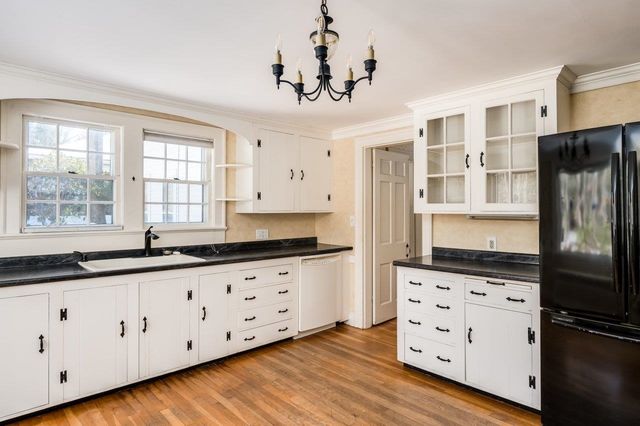 42 Rochester Hill Road, Rochester, NH 03867