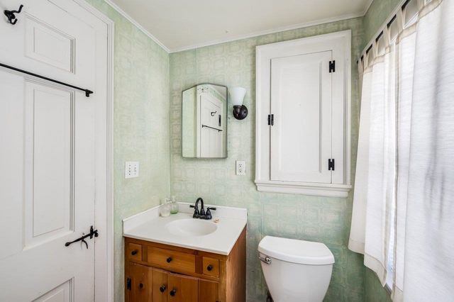 42 Rochester Hill Road, Rochester, NH 03867