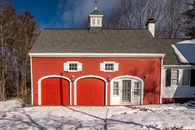 42 Rochester Hill Road, Rochester, NH 03867