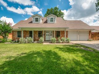 1205 Redbud Drive, Arlington, TX 76012