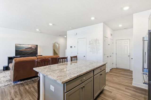 6538 Genevieve Trail S, Cottage Grove, MN 55016