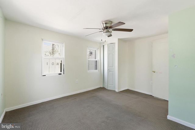16 PEAR AVE, Browns Mills, NJ 08015