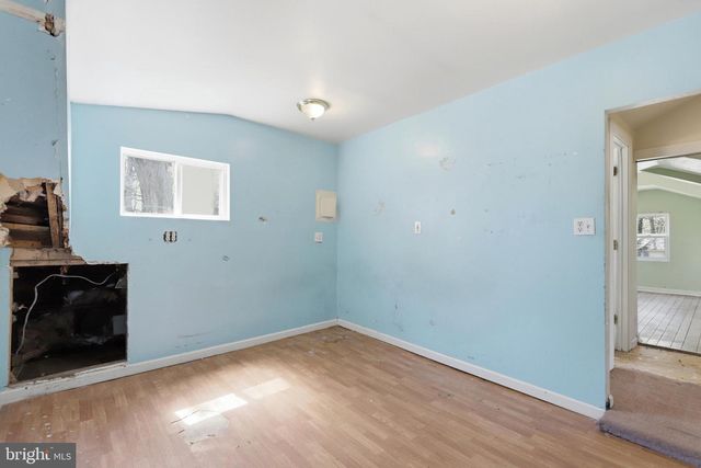 16 PEAR AVE, Browns Mills, NJ 08015