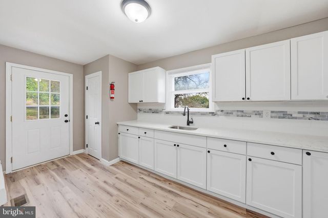 755 MAIN ST, Sewell, NJ 08080