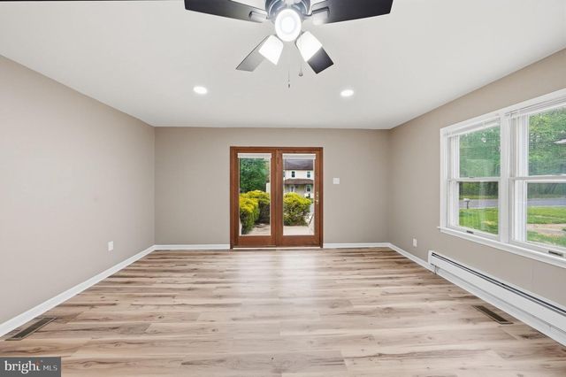755 MAIN ST, Sewell, NJ 08080