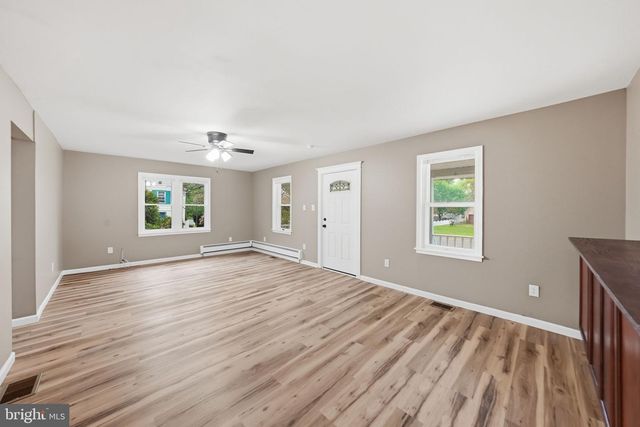755 MAIN ST, Sewell, NJ 08080