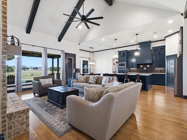 1115 Pioneer Crossing, Weatherford, TX 76088