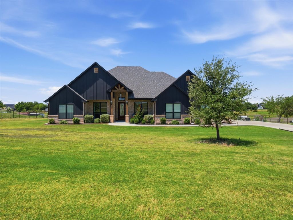 1115 Pioneer Crossing, Weatherford, TX 76088