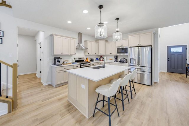 N56W24051 Daisy COURT, Sussex, WI 53089