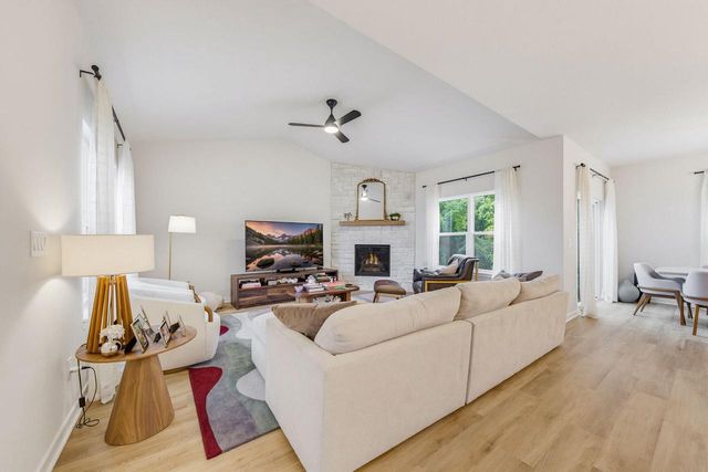 N56W24051 Daisy COURT, Sussex, WI 53089