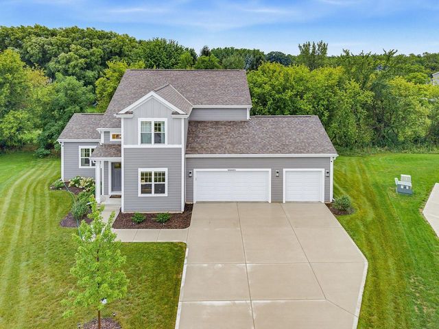 N56W24051 Daisy COURT, Sussex, WI 53089
