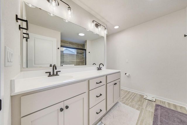 N56W24051 Daisy COURT, Sussex, WI 53089