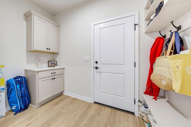 N56W24051 Daisy COURT, Sussex, WI 53089