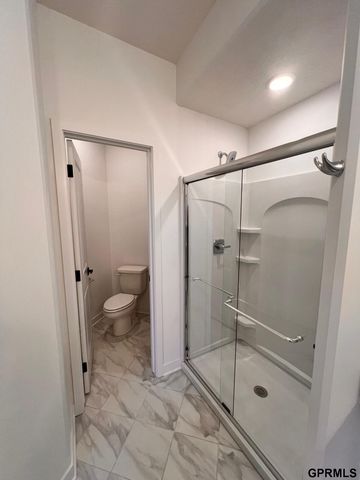 12105 Daniell Road, Bellevue, NE 68123