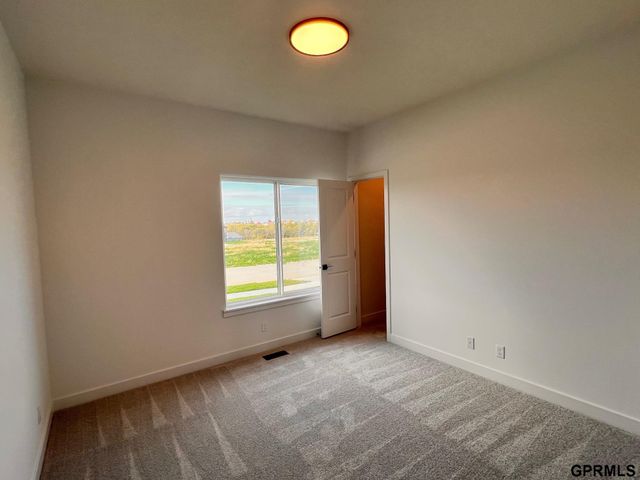 12105 Daniell Road, Bellevue, NE 68123