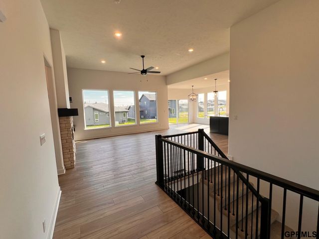 12105 Daniell Road, Bellevue, NE 68123