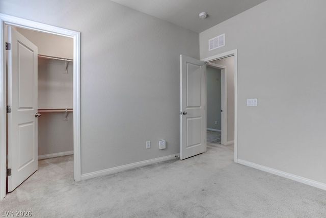 8040 Skye Falls Street, Las Vegas, NV 89166