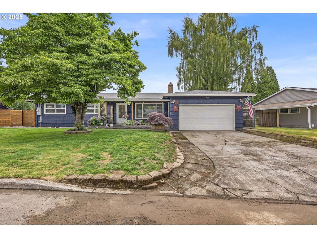 520 Se JUNIPER Ave, Gresham, OR 97080
