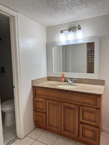 20015 NE 3rd Court 5, Miami, FL 33161