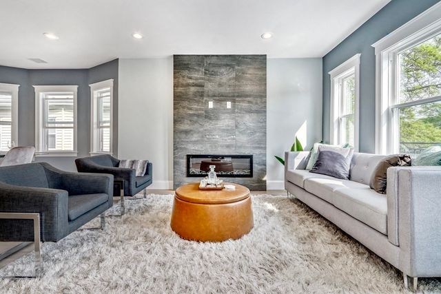 1025 Broadway 2, Somerville, MA 02144