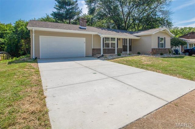 1358 Green Mist Drive, Fenton, MO 63026