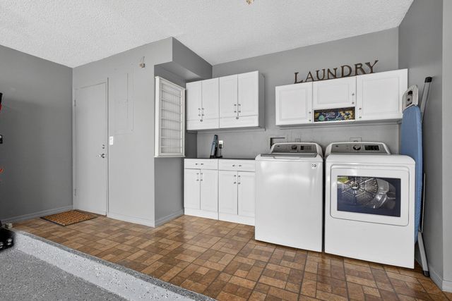 12 Wyndham Lane, Palm Beach Gardens, FL 33418