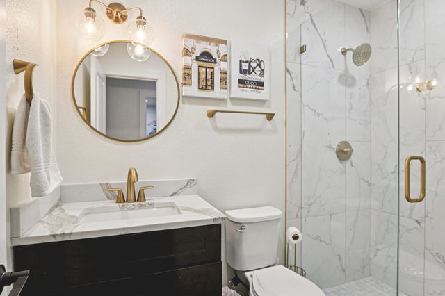 720 Calumet Avenue, Cockrell Hill, TX 75211