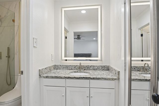 720 Calumet Avenue, Cockrell Hill, TX 75211