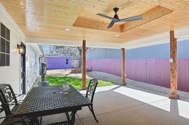 720 Calumet Avenue, Cockrell Hill, TX 75211