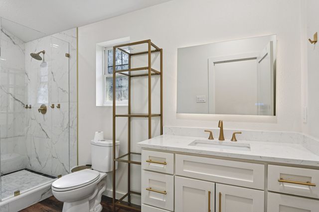 720 Calumet Avenue, Cockrell Hill, TX 75211